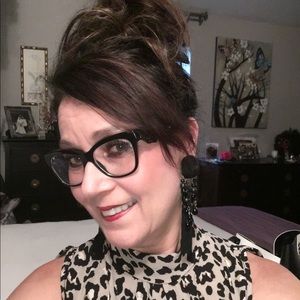 Meet your Posher, Michele